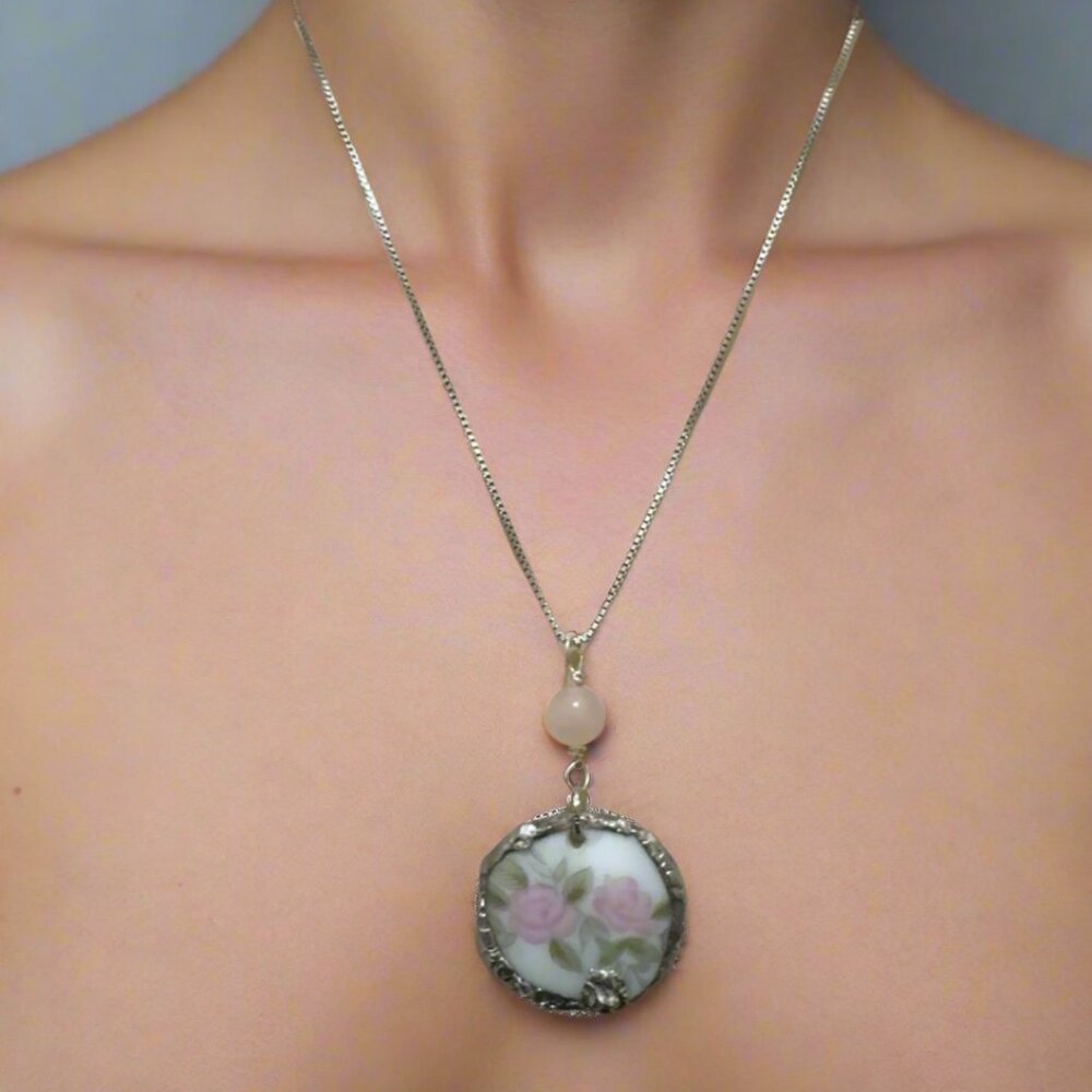 Vintage Broken Bone China Pendant W/ 925 Silver Chain & Rose Quartz Charm - Picture 3 of 15